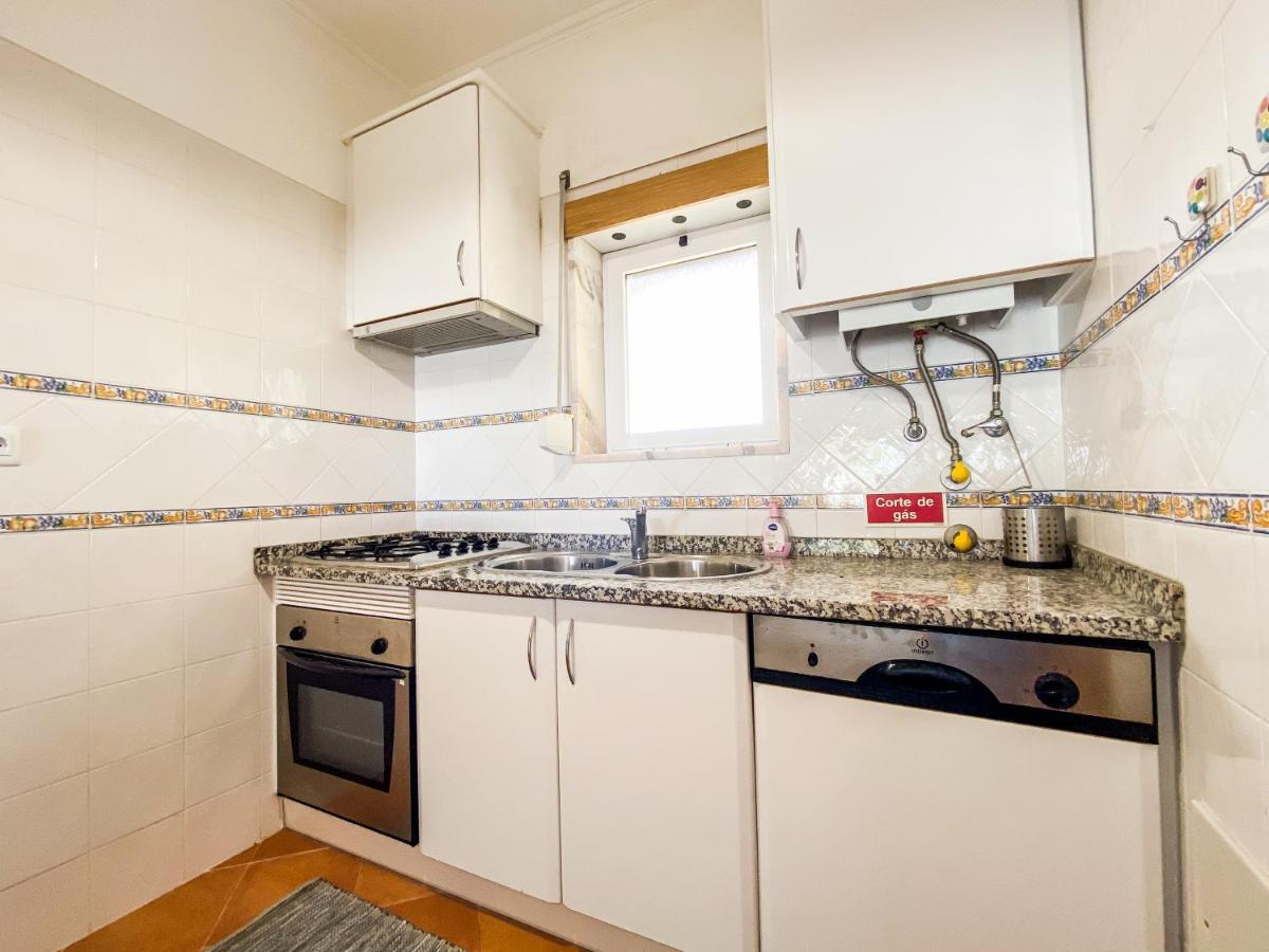 Sea View Apartment By Beach & Marina #1869 Lagos Exteriör bild