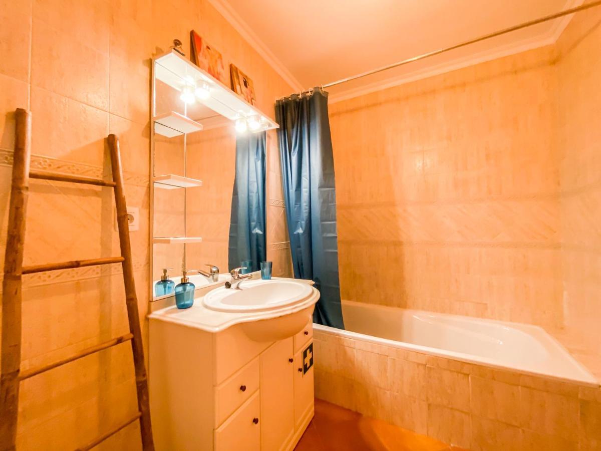 Sea View Apartment By Beach & Marina #1869 Lagos Exteriör bild