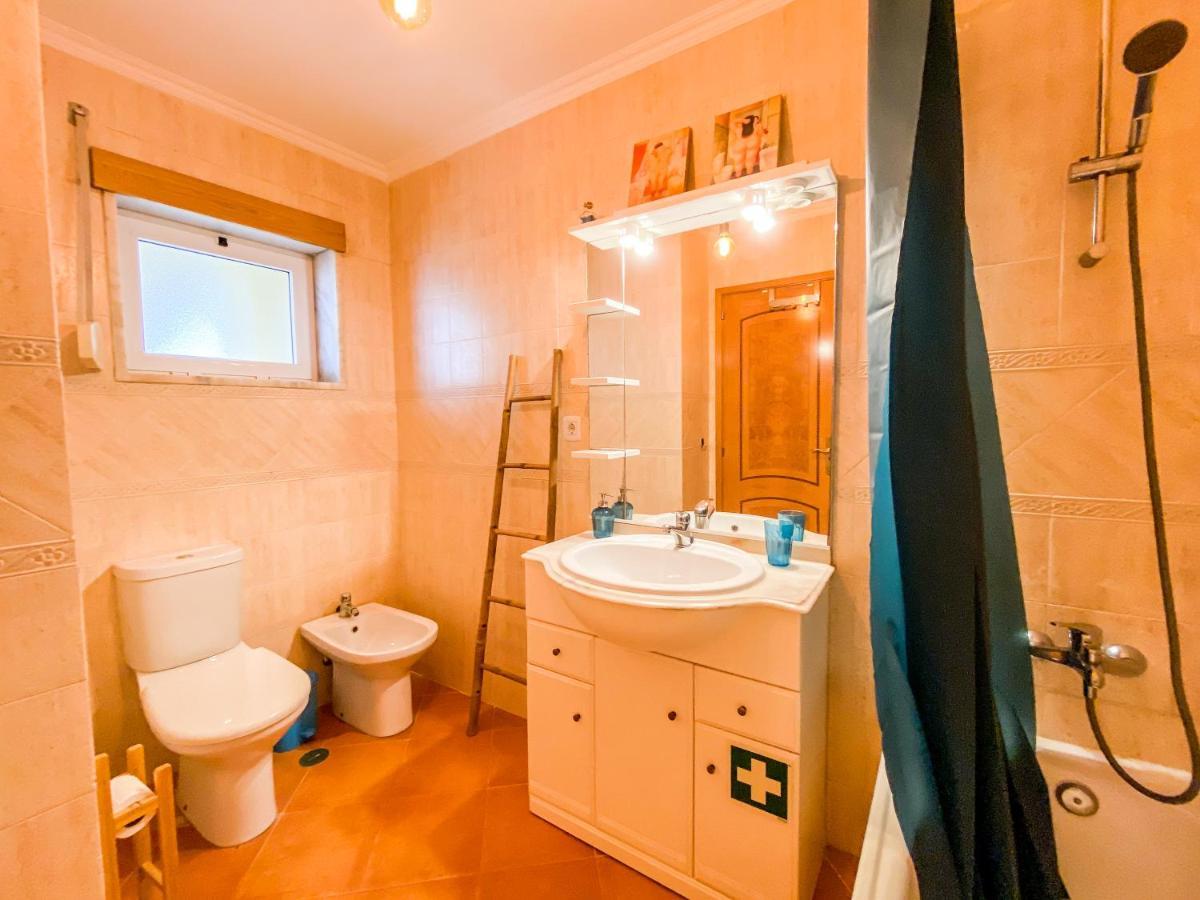Sea View Apartment By Beach & Marina #1869 Lagos Exteriör bild