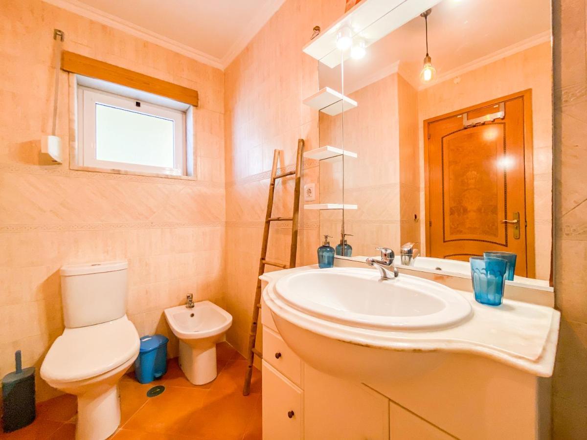 Sea View Apartment By Beach & Marina #1869 Lagos Exteriör bild
